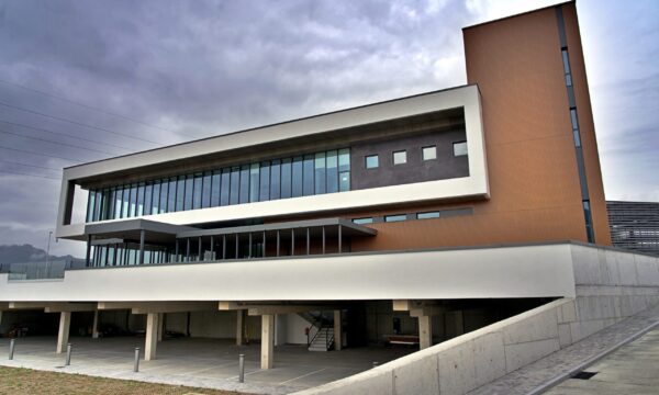 Dirección de ejecución de la obras del nuevo edificio Data Center Euskadi (DCE) para Atlantic Data Infrastructure (ADI) en Bizkaia