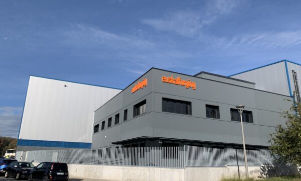 Industria-nabe eta bulego-eraikin berria Euskal Forging-entzat Sestaon
